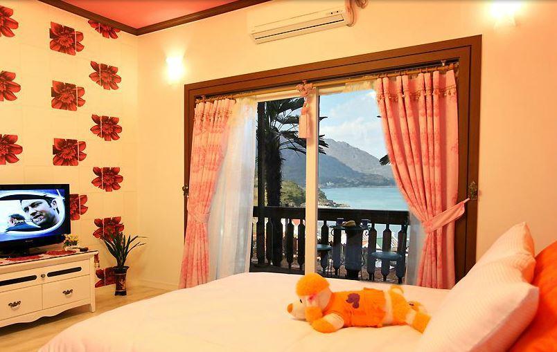 Rainbow Hill Pension Namhae Esterno foto